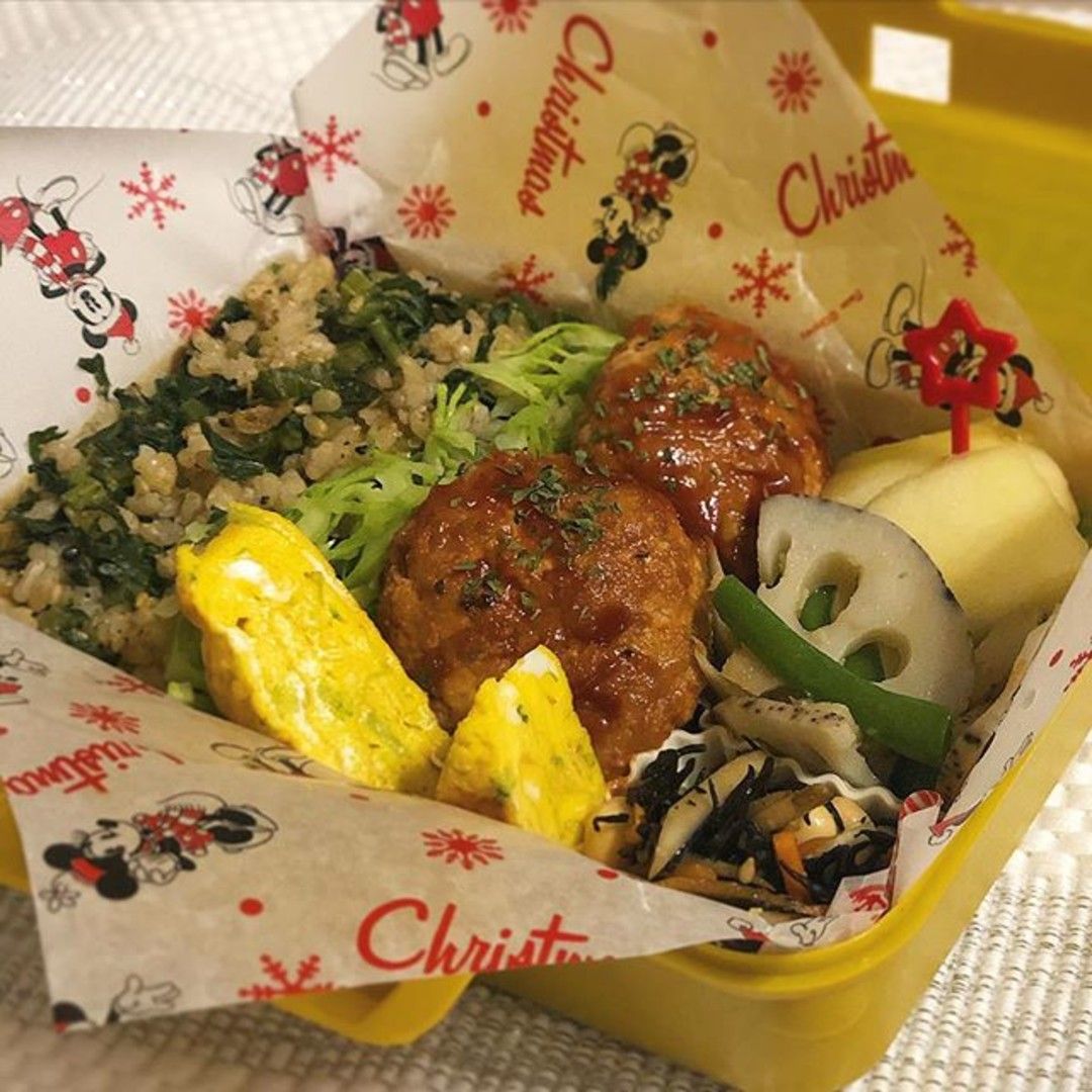 ダイソー デコ弁 抜き型 クッキー ミッキー ミニー お弁当 スイーツ